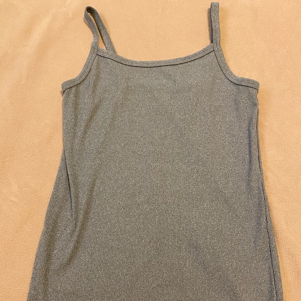 Gray tank top